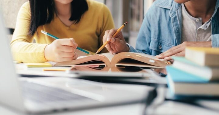 m--ode-talenty-dziennikarskie-debiutuj---w----choj-auto-3575